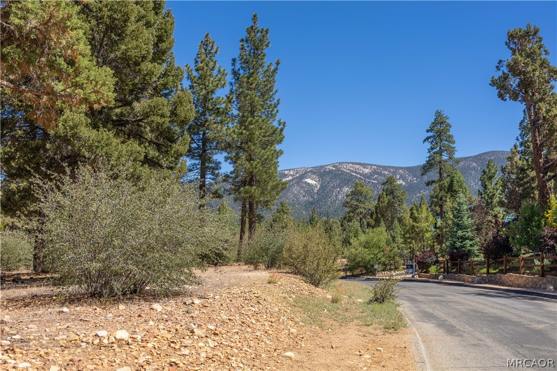 660 Cedar Glen Drive Property Photo 8