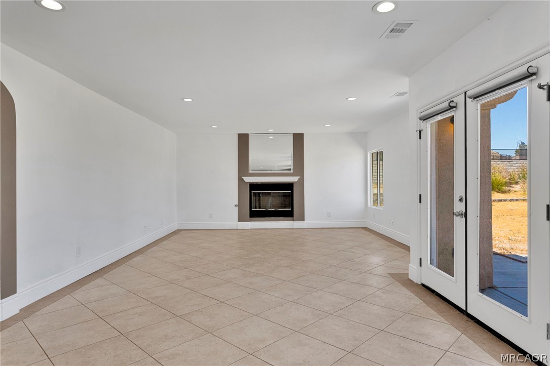 16245 Ridge View Drive Property Photo 25