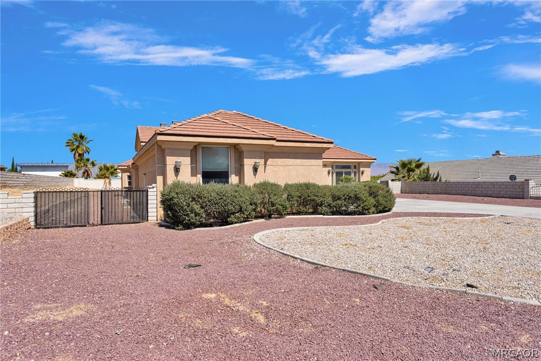 16233 Ridge View Drive Property Photo 2