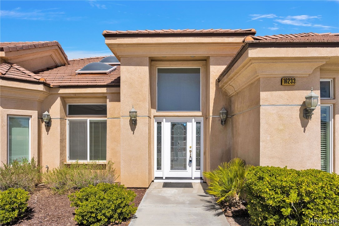 16233 Ridge View Drive Property Photo 4