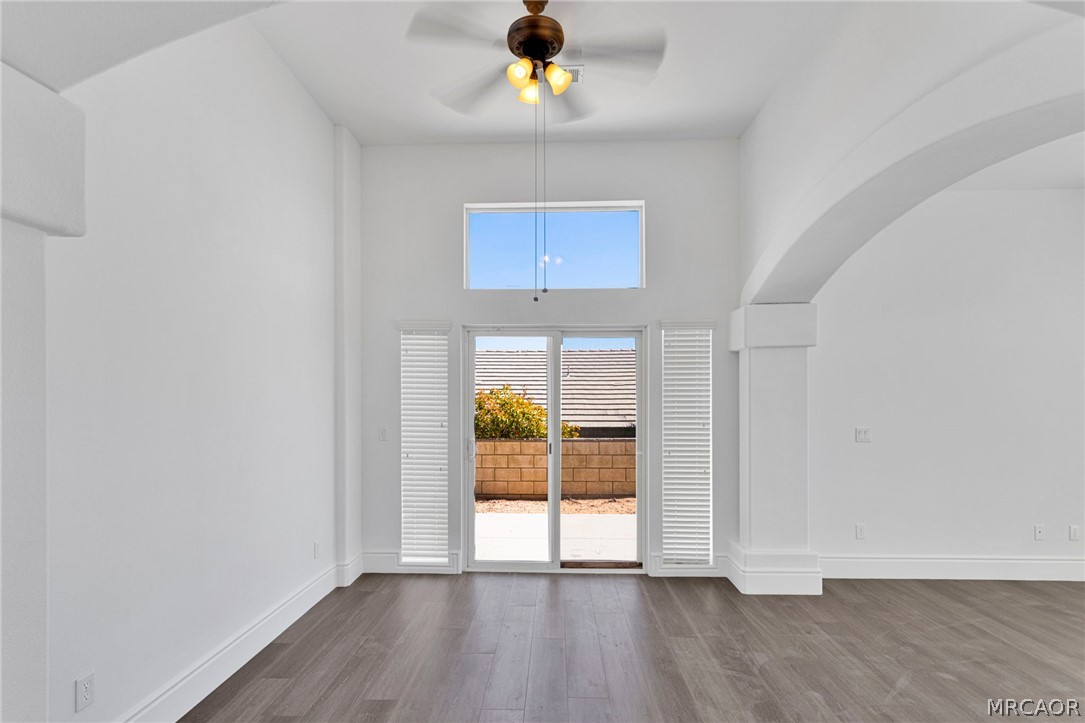 16233 Ridge View Drive Property Photo 6