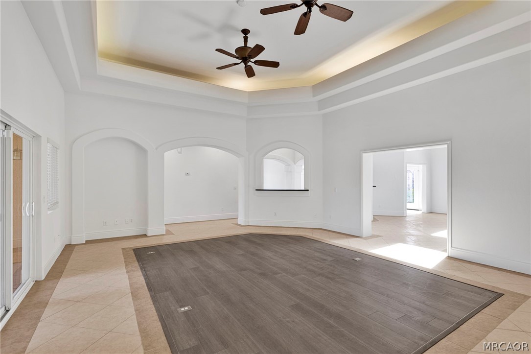 16233 Ridge View Drive Property Photo 17