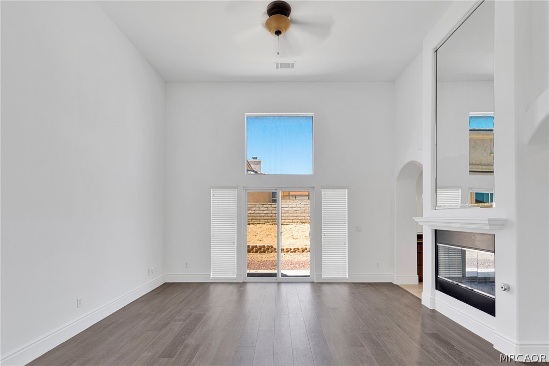 16233 Ridge View Drive Property Photo 21