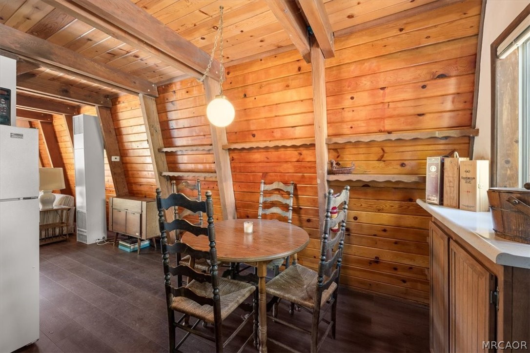 1011 Butte Avenue Property Photo 4