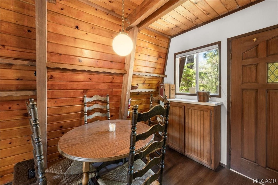 1011 Butte Avenue Property Photo 5