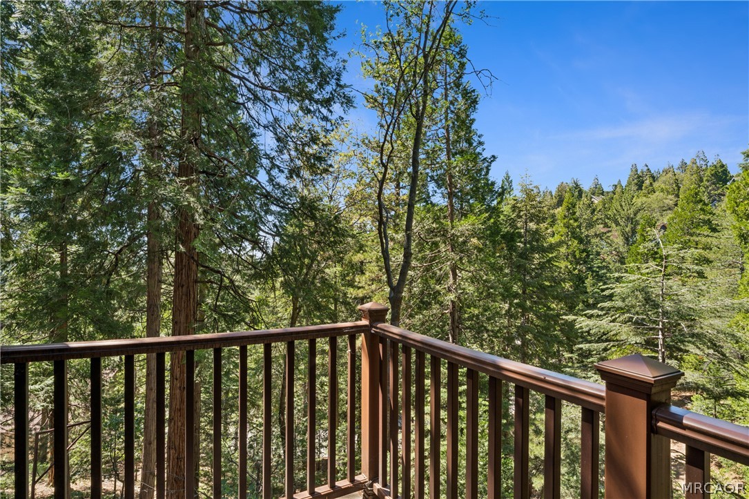 111 Grizzly Road Property Photo 45