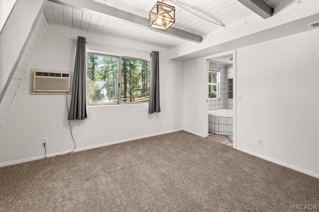 498 Division Drive Property Photo 13