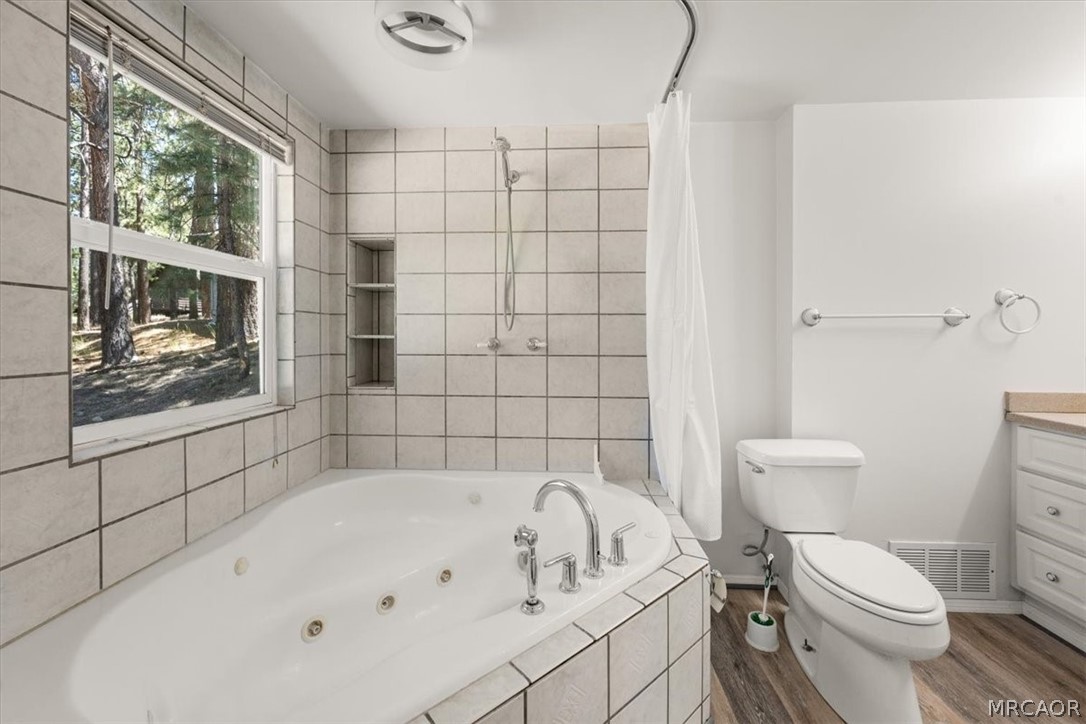498 Division Drive Property Photo 15