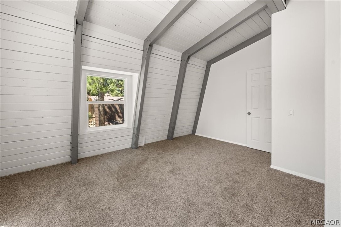 498 Division Drive Property Photo 19