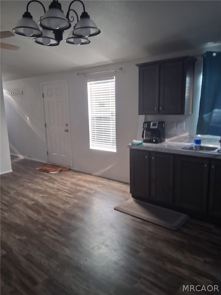 45456 7th Street Property Photo 4