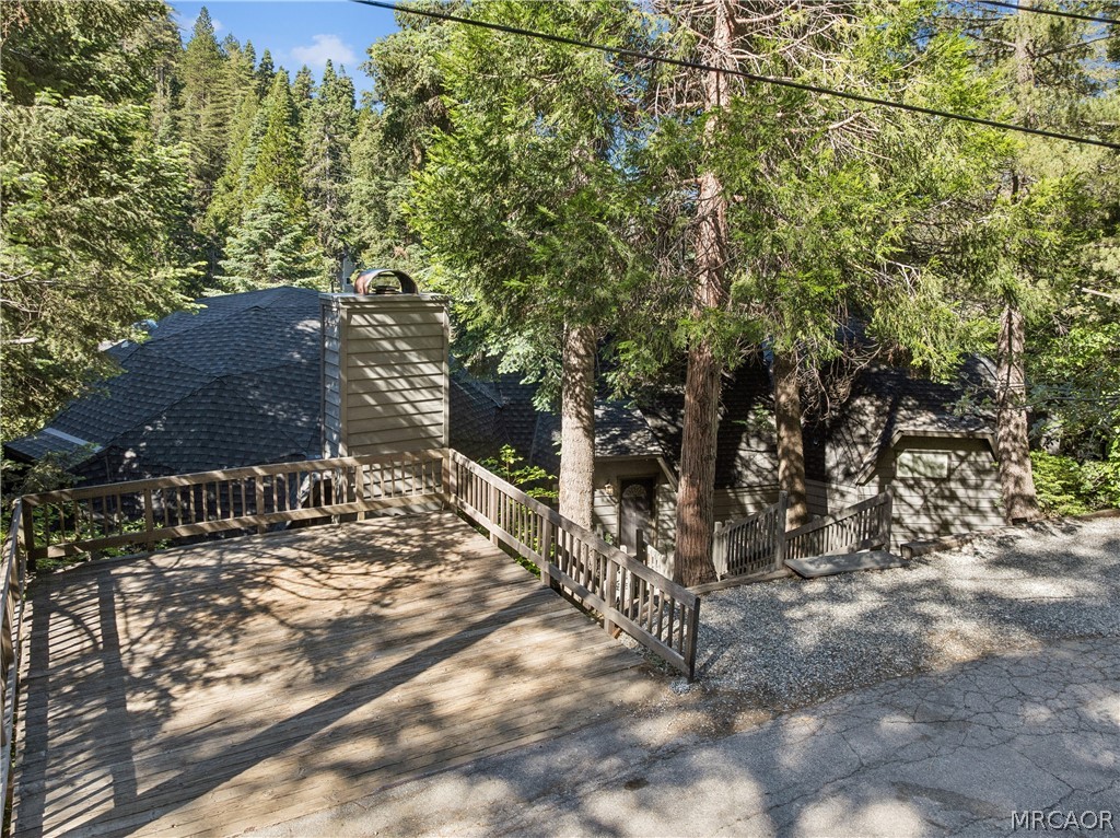 781 Lake Drive Property Photo 4