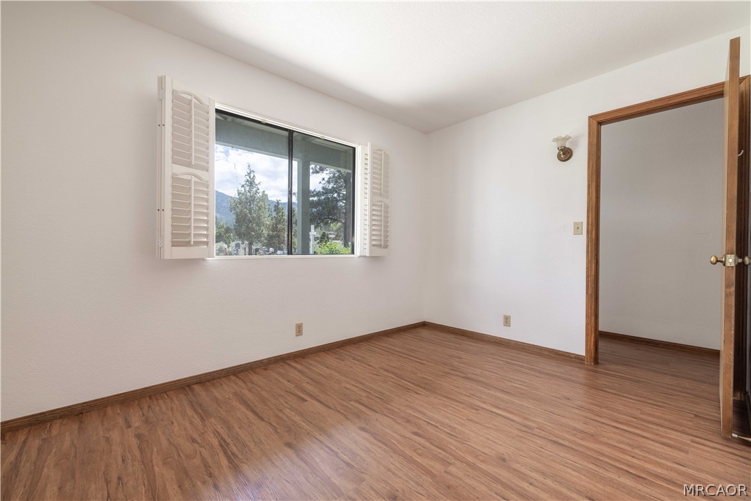 2115 State Lane Property Photo 11