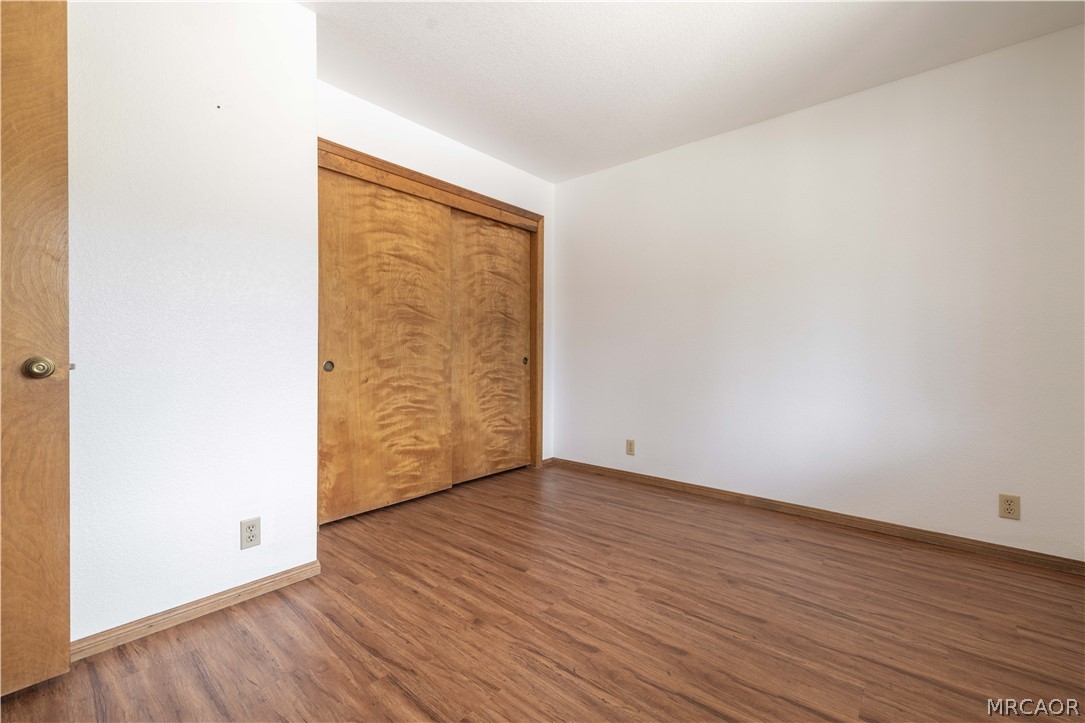 2115 State Lane Property Photo 12