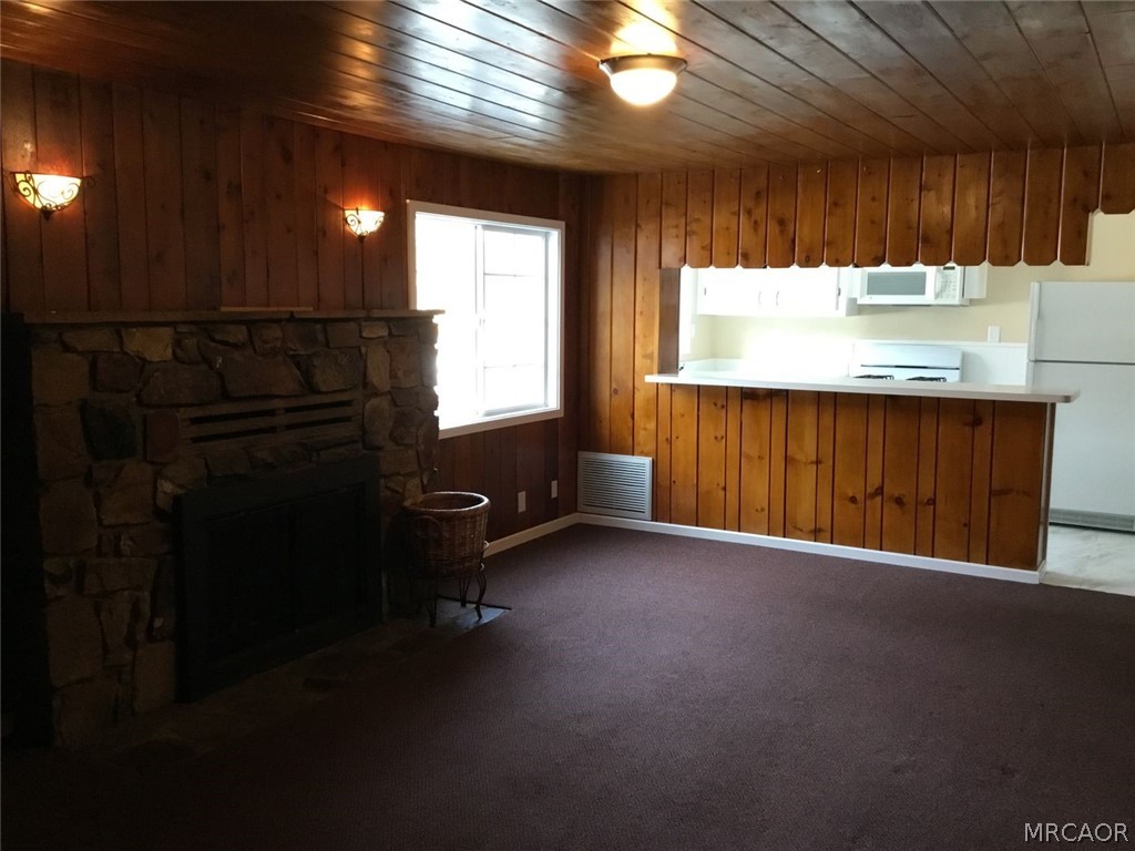 43405 Sheephorn Road Property Photo 1