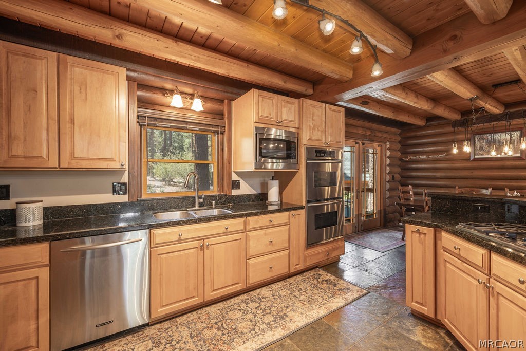 643 Cedar Glen Drive Property Photo 11