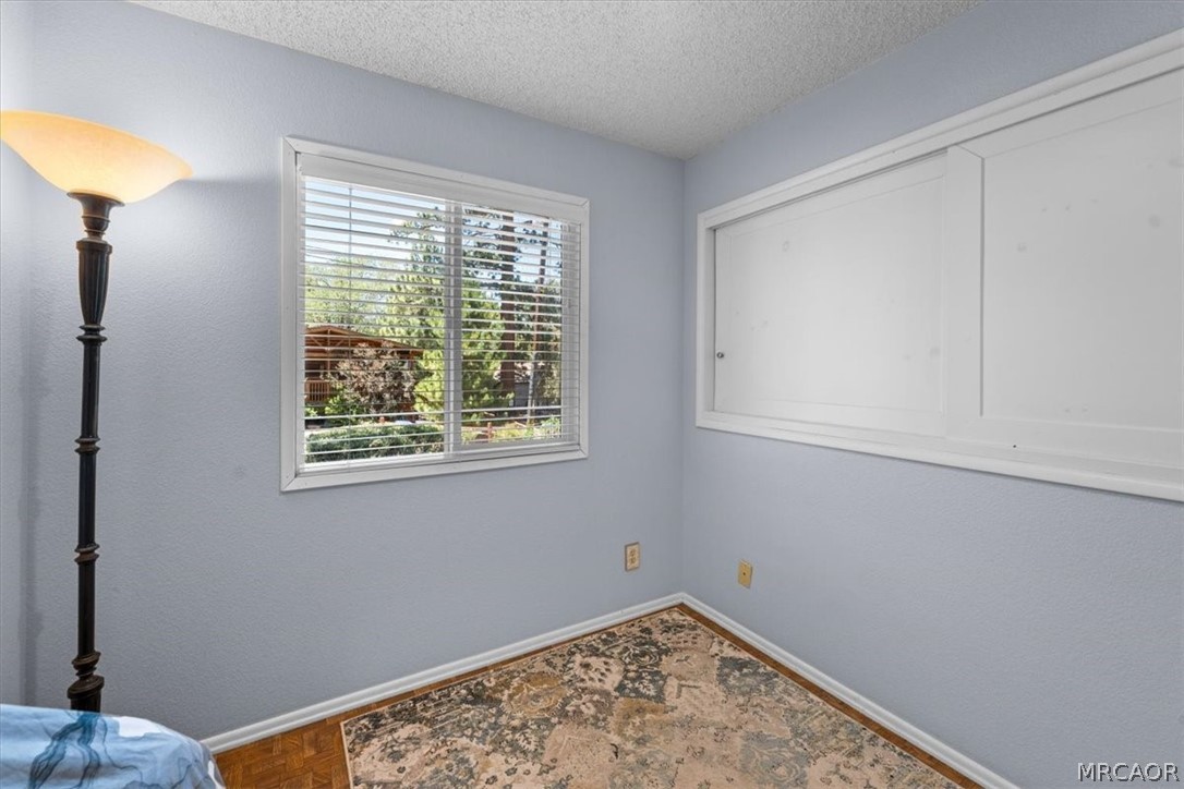 819 Holmes Lane Property Photo 35