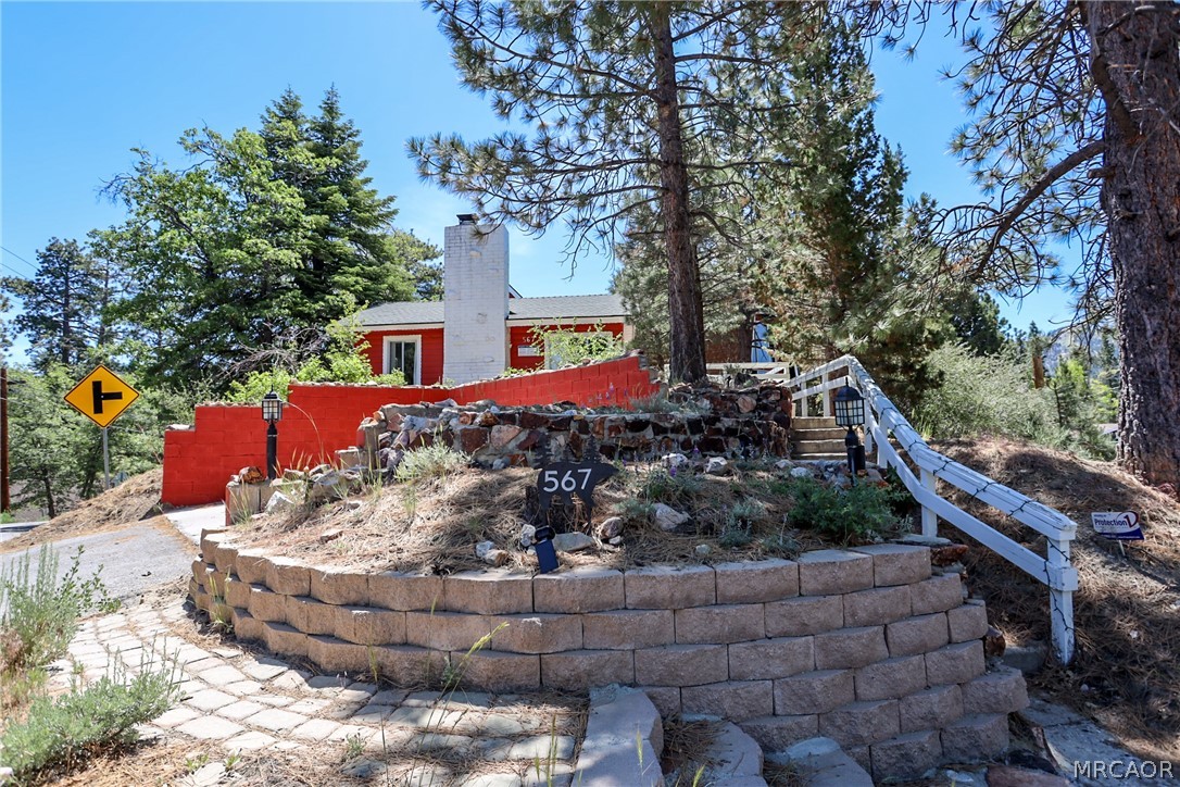 567 Silver Tip Drive Property Photo 1