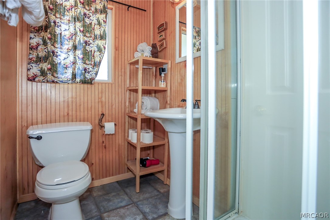 567 Silver Tip Drive Property Photo 21