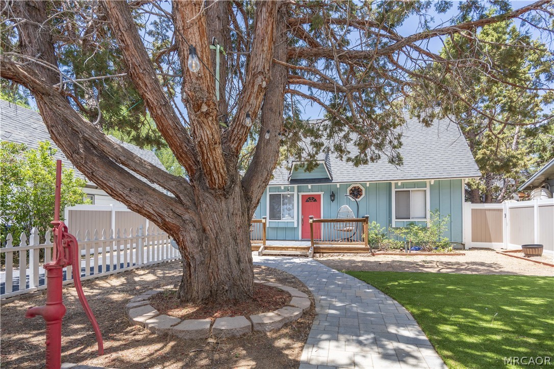 1037 Sequoia Drive Property Photo 8