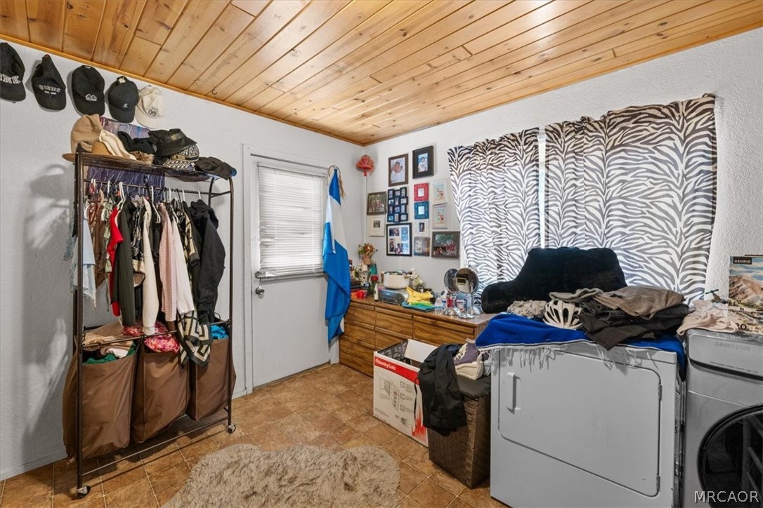 396 Riverside Avenue Property Photo 13