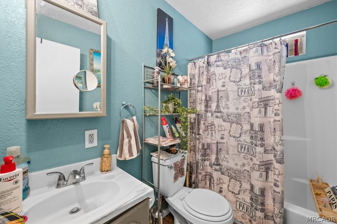 396 Riverside Avenue Property Photo 16
