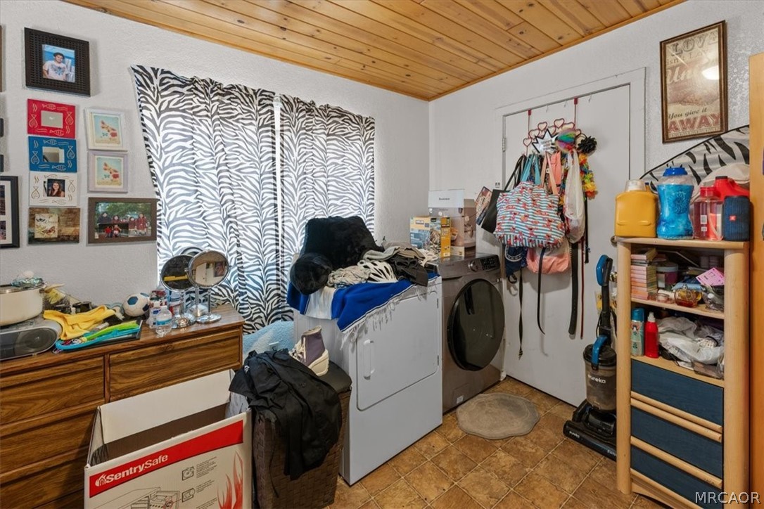 396 Riverside Avenue Property Photo 19