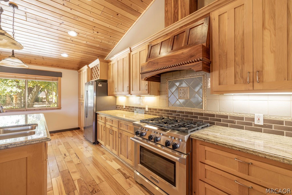 661 Cedar Glen Drive Property Photo 13