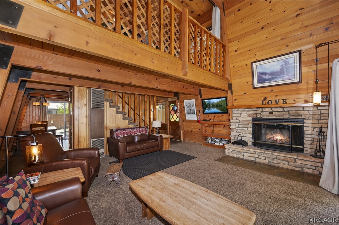791 Mountain Sky Drive Property Photo 4