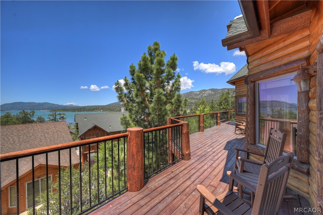 440 Windsong Place Property Photo 46
