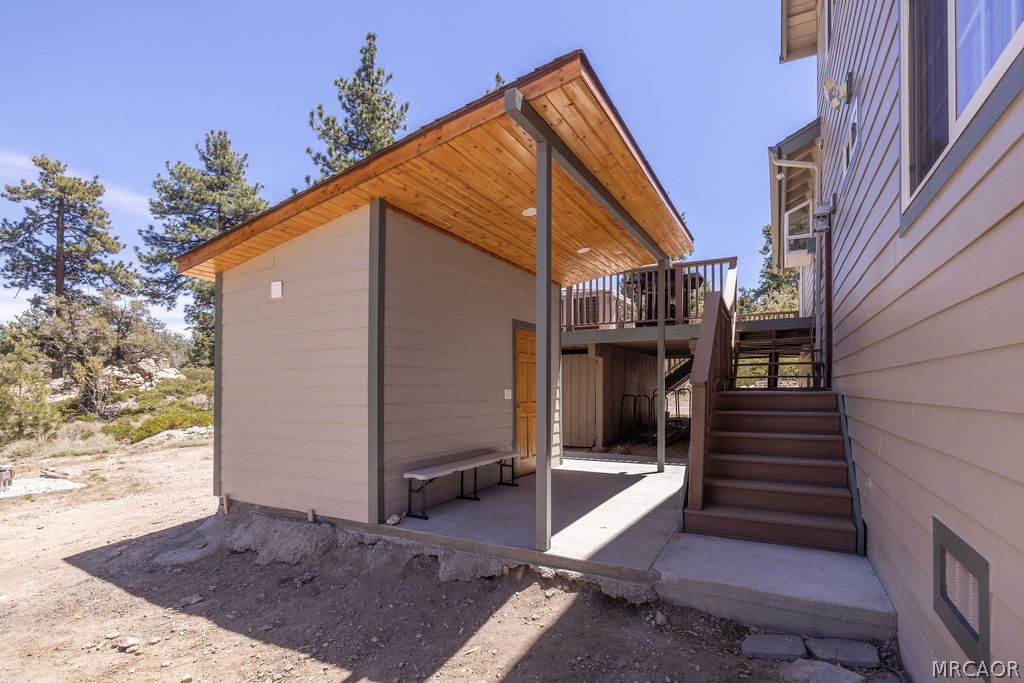 43942 Rainbow Lane Property Photo 11