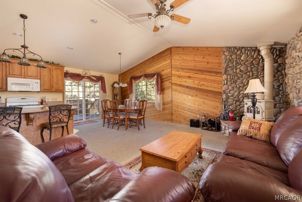 43942 Rainbow Lane Property Photo 23