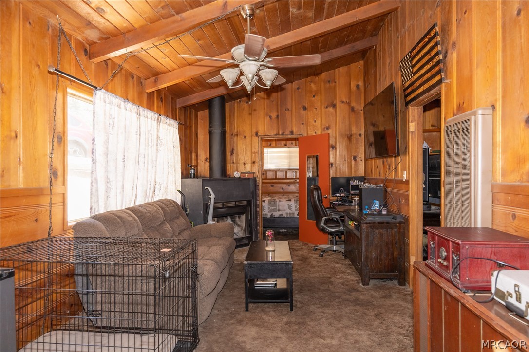 2485 Spring Drive Property Photo 3