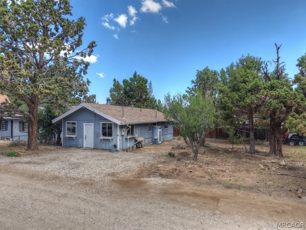 2165 3rd Lane Property Photo 2