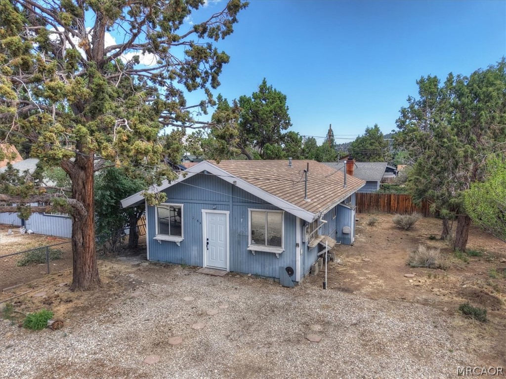 2165 3rd Lane Property Photo 3