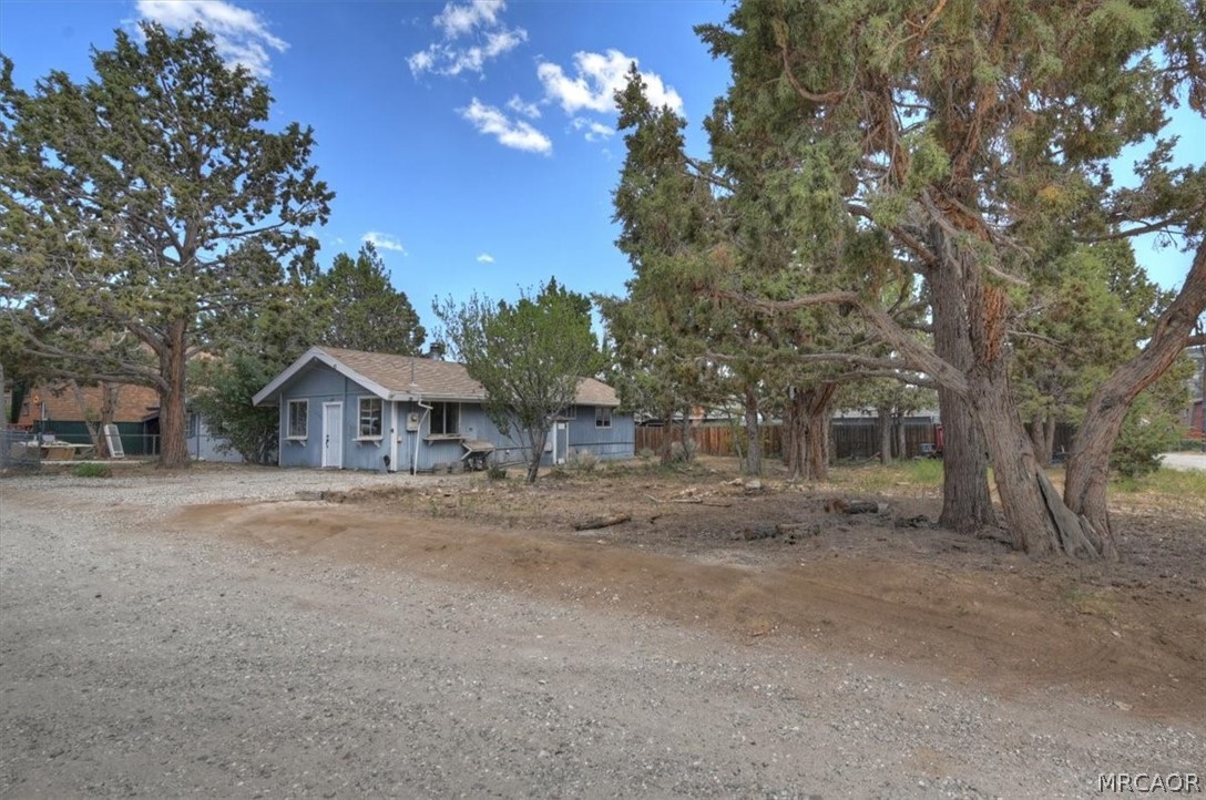 2165 3rd Lane Property Photo 25