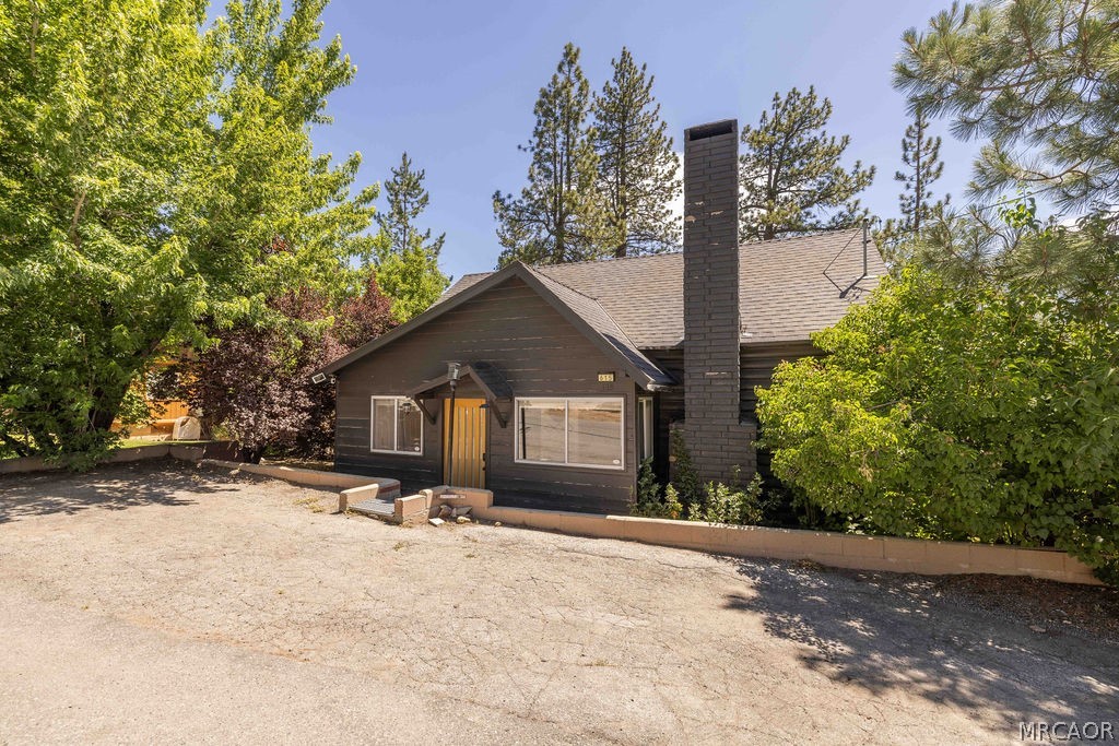 615 Chipmunk Lane Property Photo 1