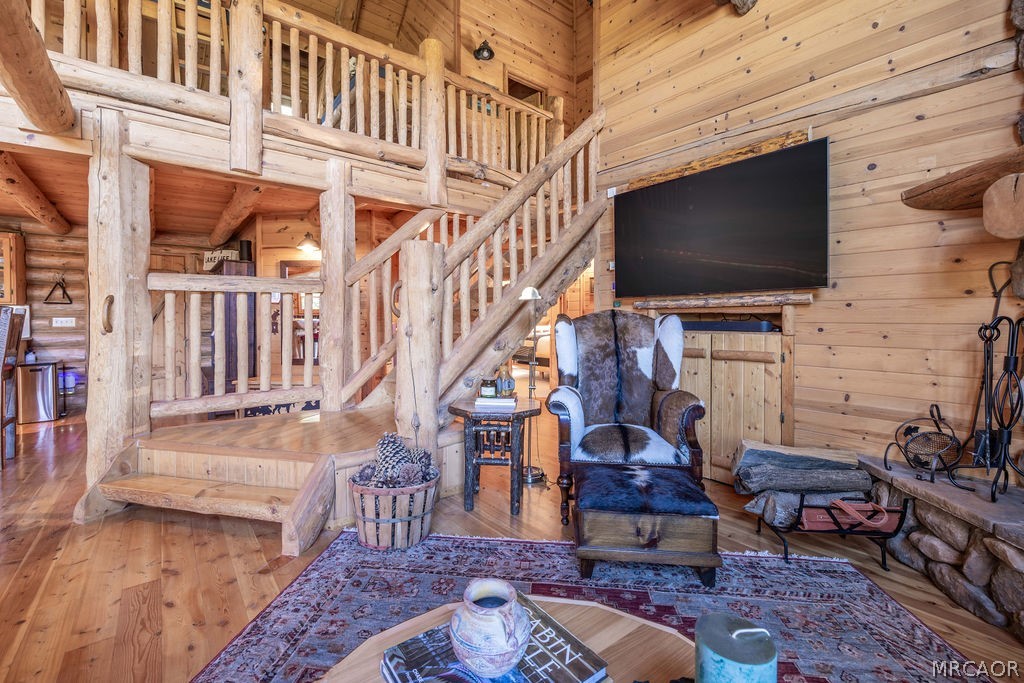 42668 Timberline Trail Property Photo 28