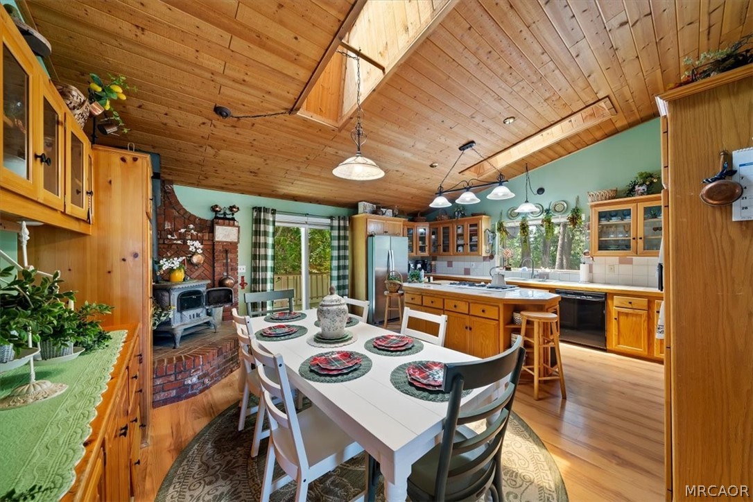 41775 Garstin Drive Property Photo 16
