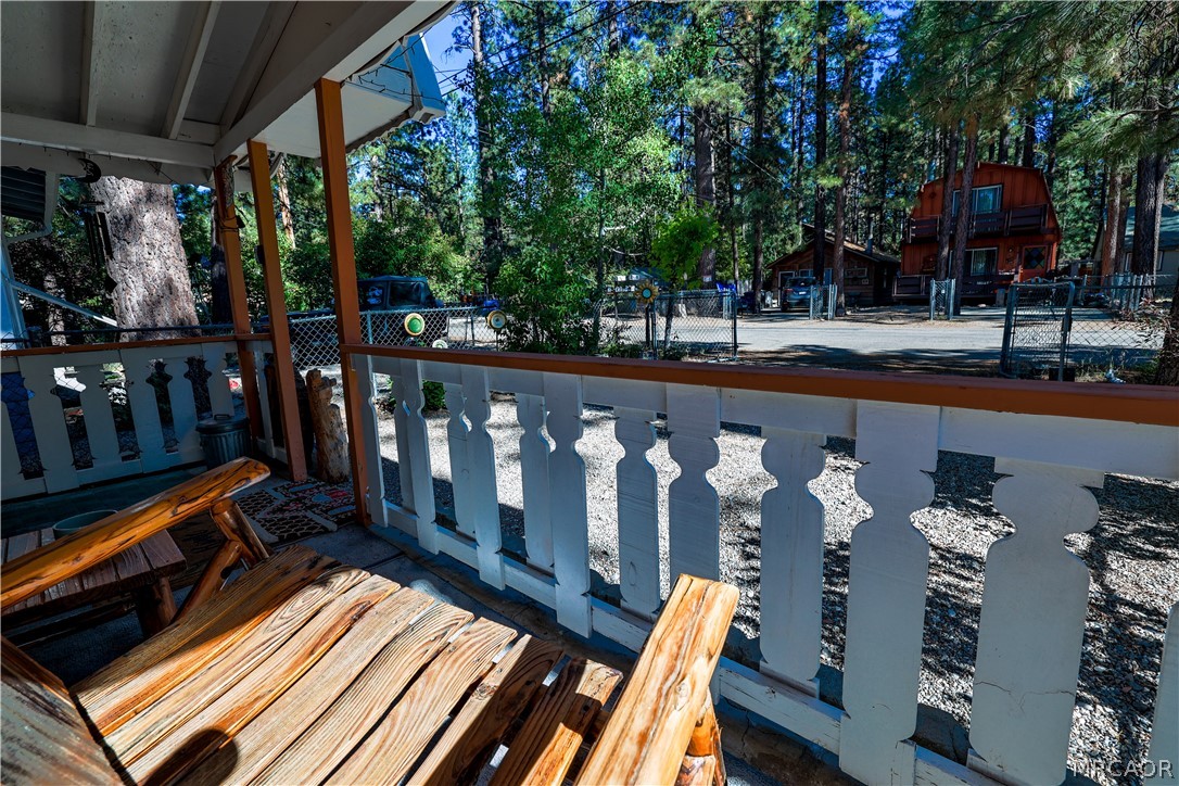 1015 West Sherwood Boulevard Property Photo 3