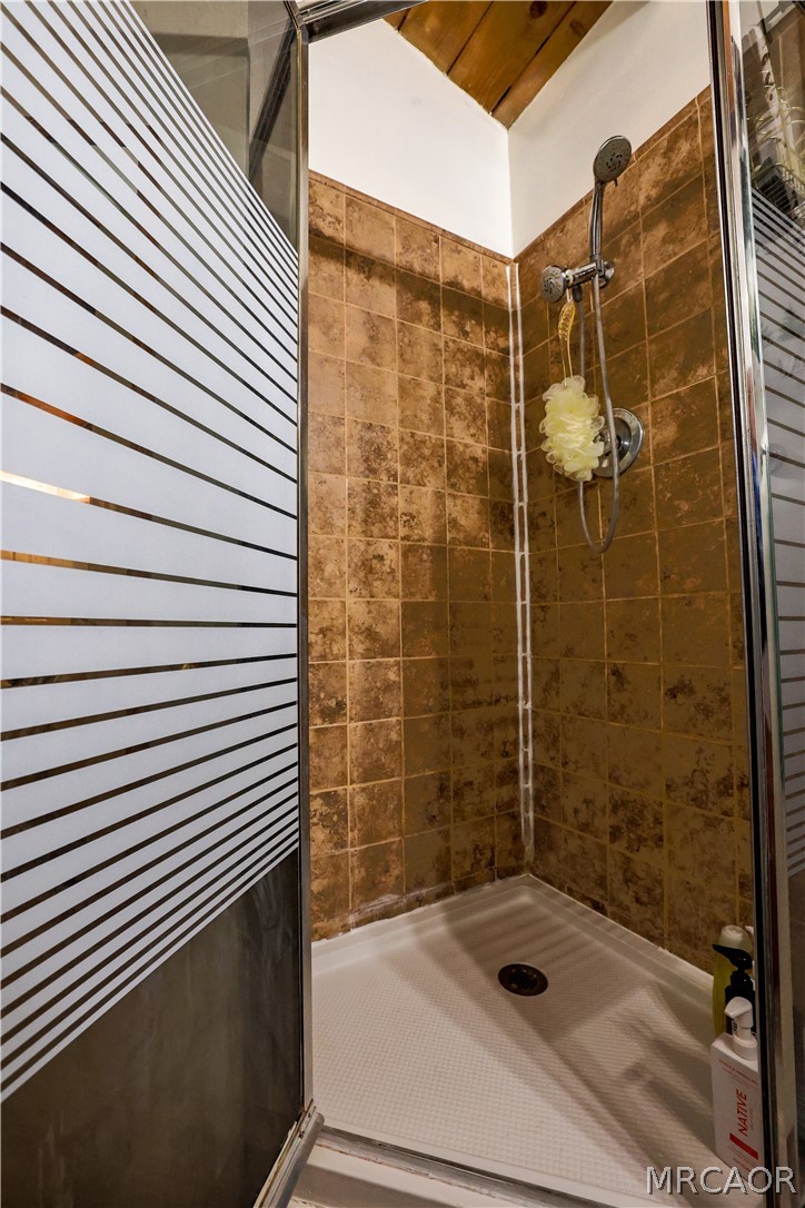 1015 West Sherwood Boulevard Property Photo 15