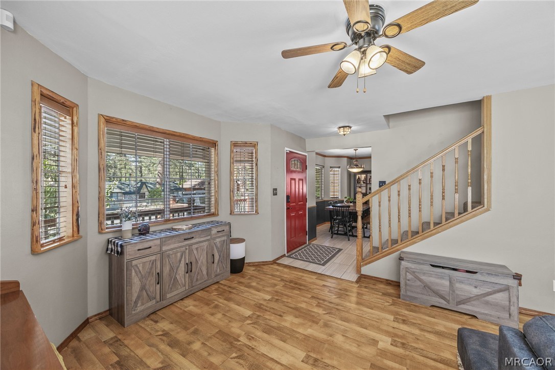 904 East Fairway Boulevard Property Photo 5
