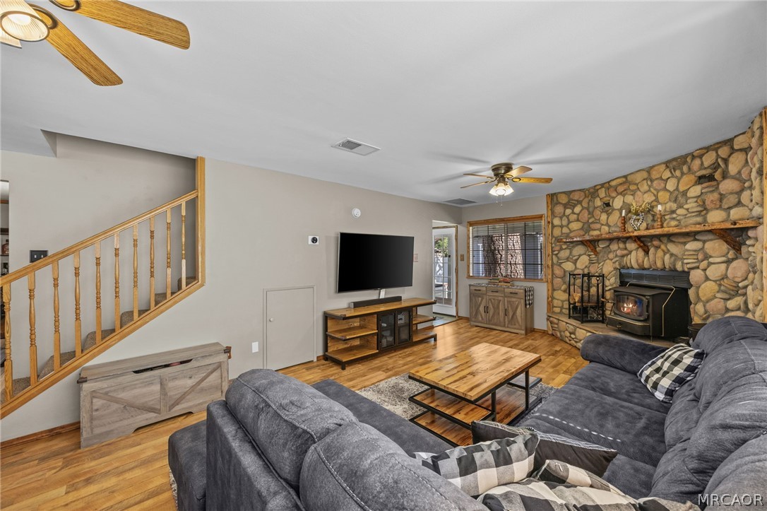 904 East Fairway Boulevard Property Photo 10