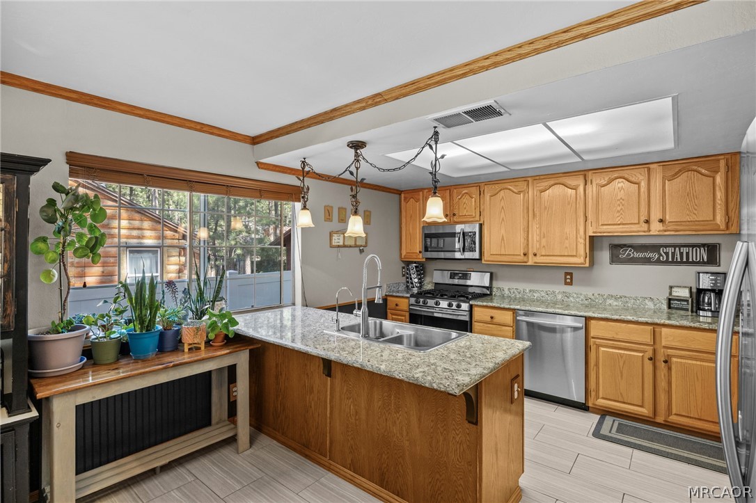 904 East Fairway Boulevard Property Photo 15