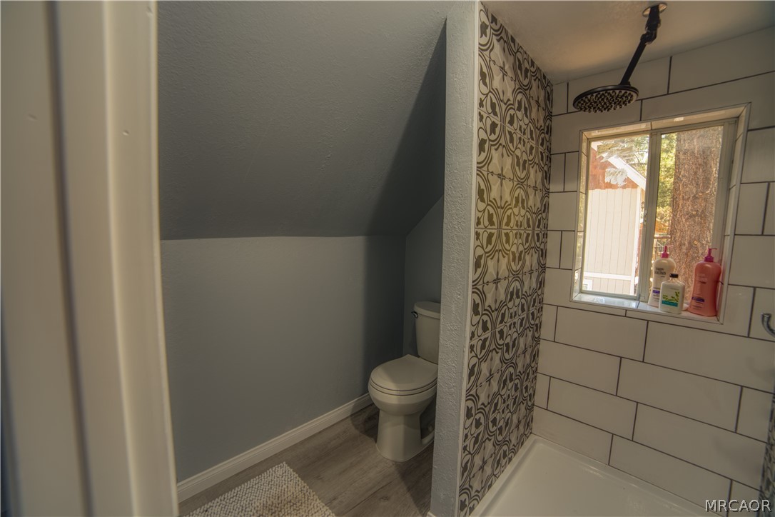 2044 Shady Lane Property Photo 19