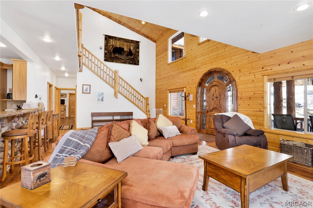 39737 Flicker Road Property Photo 16