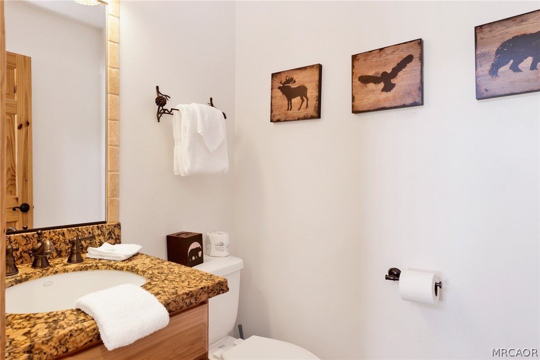 39737 Flicker Road Property Photo 25
