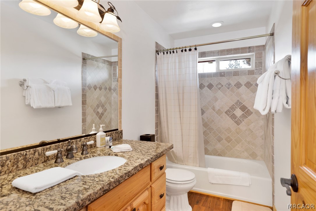 39737 Flicker Road Property Photo 31