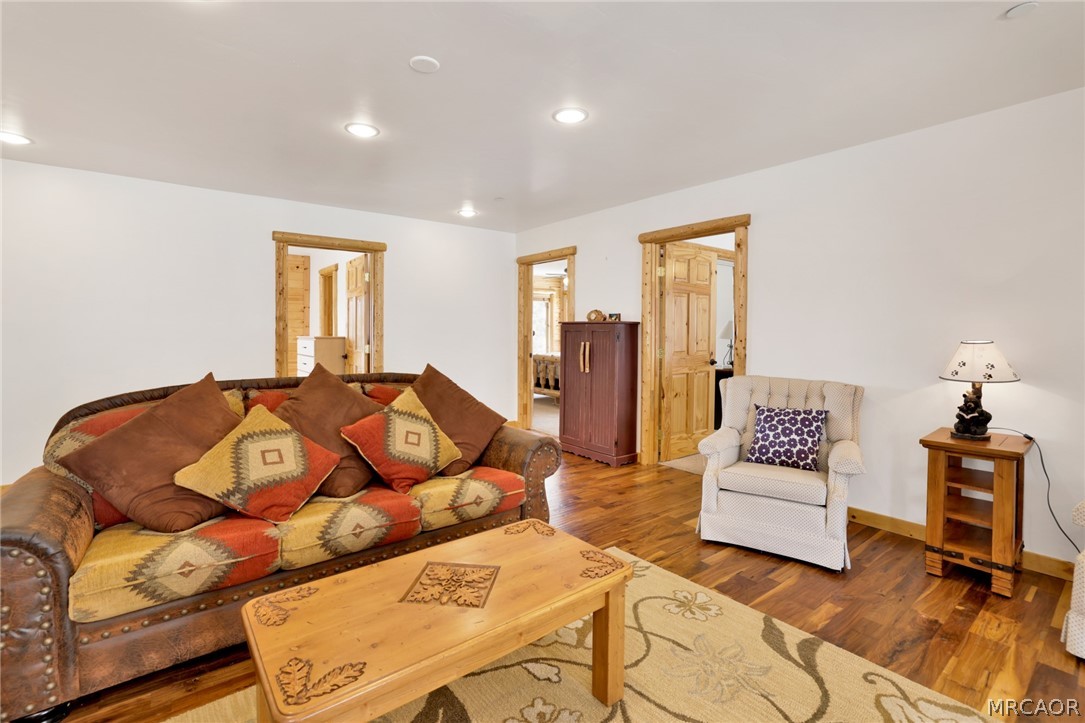 39737 Flicker Road Property Photo 37