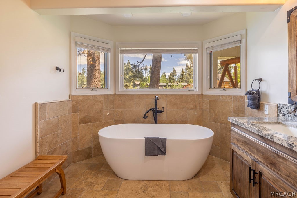40034 Lakeview Drive Property Photo 15