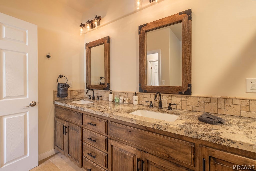 40034 Lakeview Drive Property Photo 37